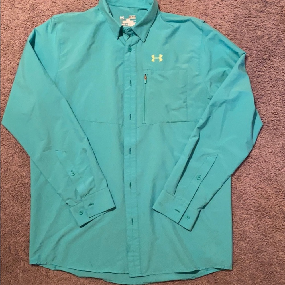 Men’s Under Armour shirt